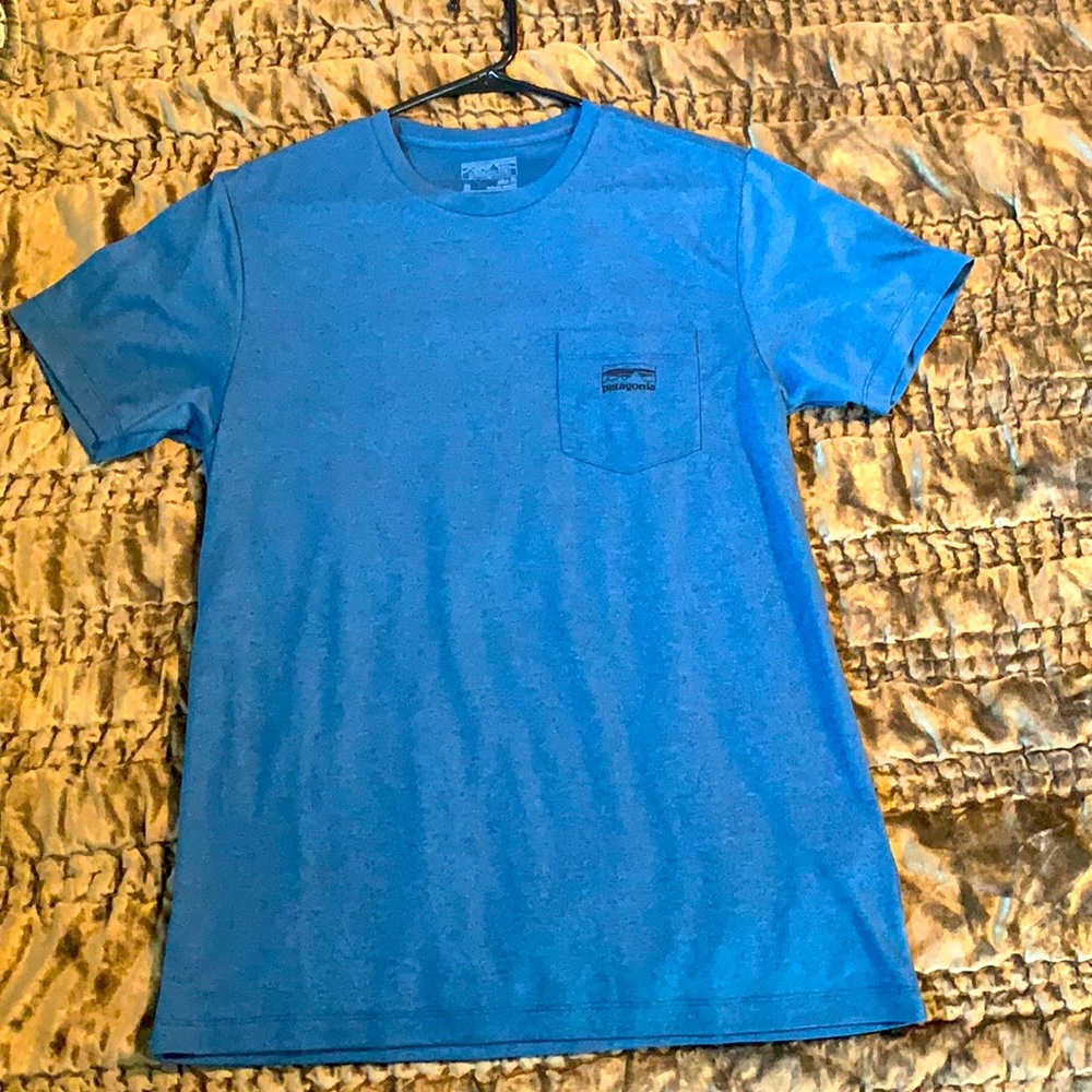Patagonia pocket tee, sz M